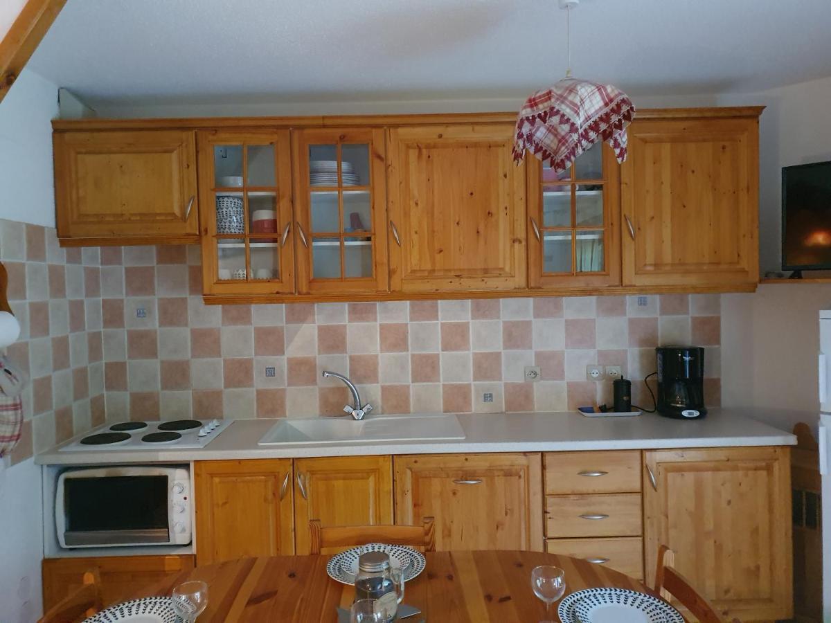 Les Pierres Blanches 2 Pieces Cosy Et Fonctionnel Apartment เลกงตามีน-มงฌัว ภายนอก รูปภาพ